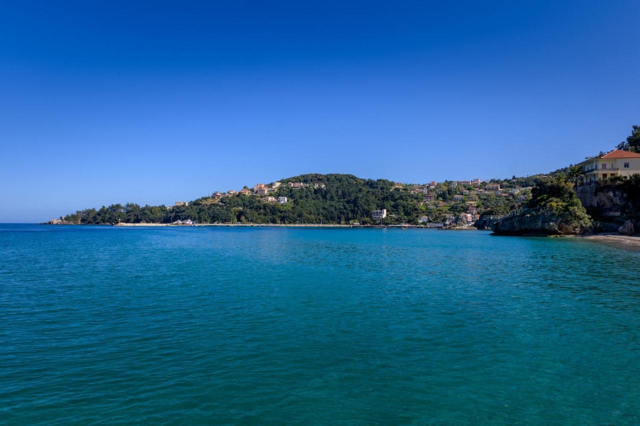 Bigblue Luxury Apartments Poros  Buitenkant foto