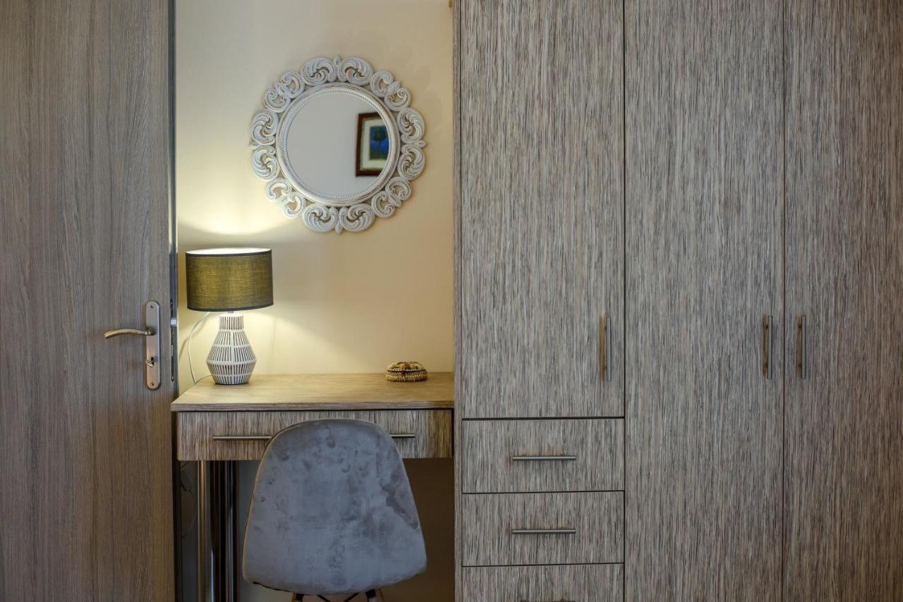 Bigblue Luxury Apartments Poros  Buitenkant foto